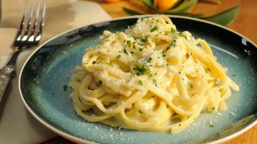 Fettuccine Alfredo